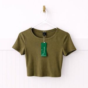 SHEIN Olive Green Ribbed Short Sleeve Crop Top